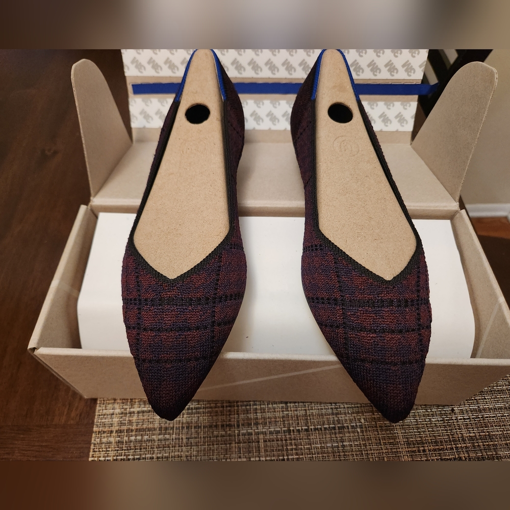 NWT Rothys Points Cranberry Plaid SZ. 6.5